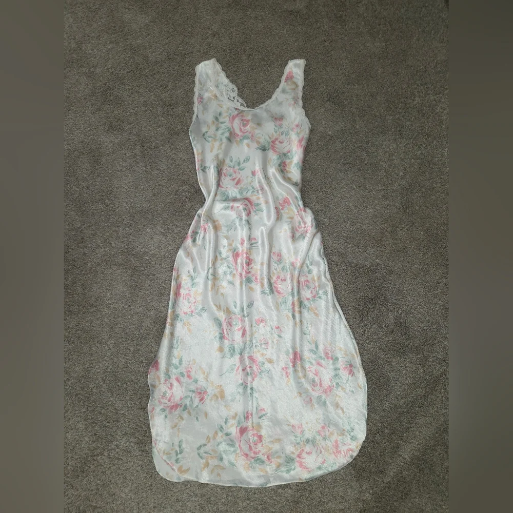 Vintage Christian Dior Satin Floral Nightgown Lace Trim L 70s/80s ILGWU - Picture 7 of 7